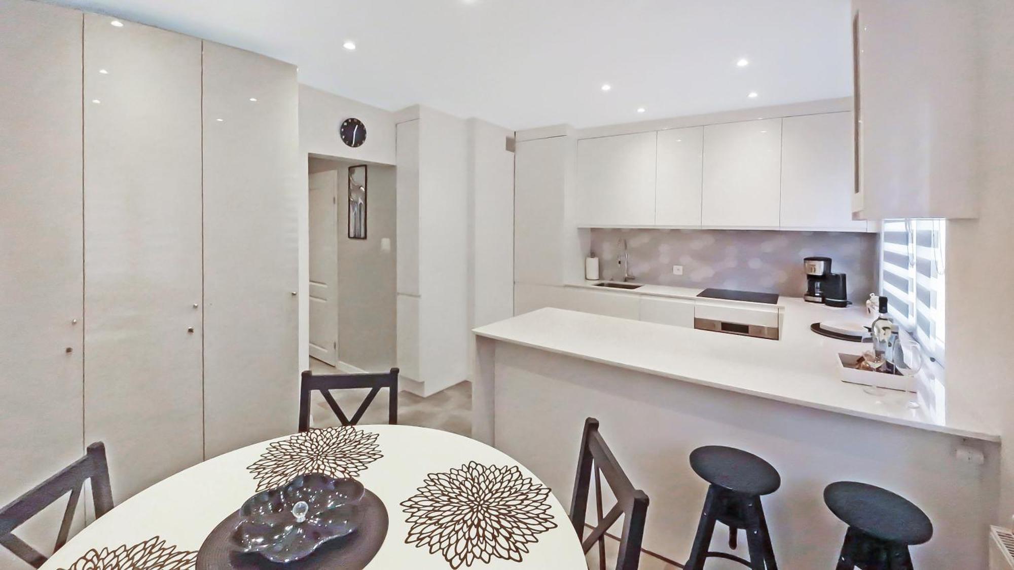 Ultra Modern, Spotless Apartment In Torun Ngoại thất bức ảnh